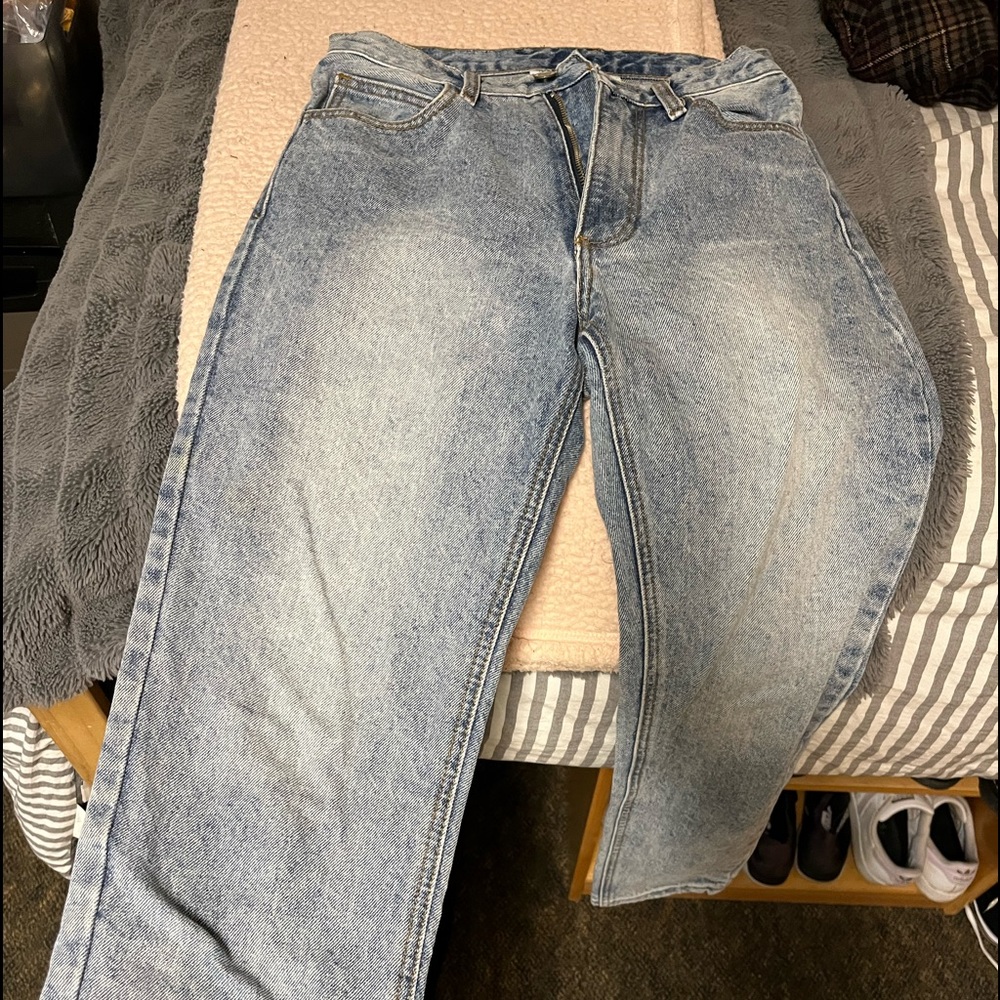 Brandy Melville mom jeans